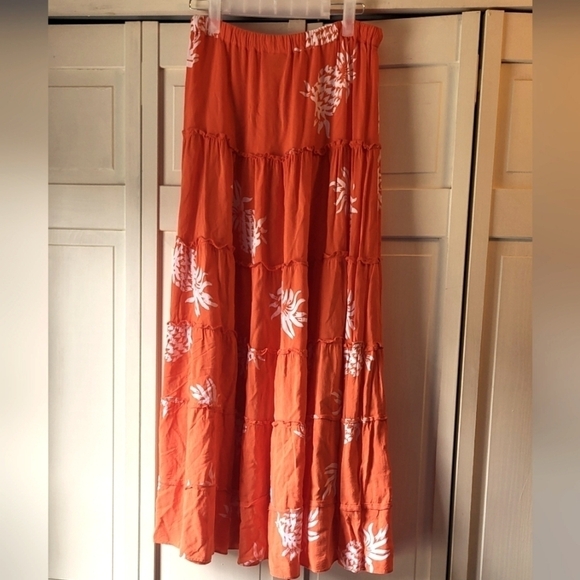 Go Fish Tiered Pinapple Print Maxi Skirt Size M - Picture 2 of 8